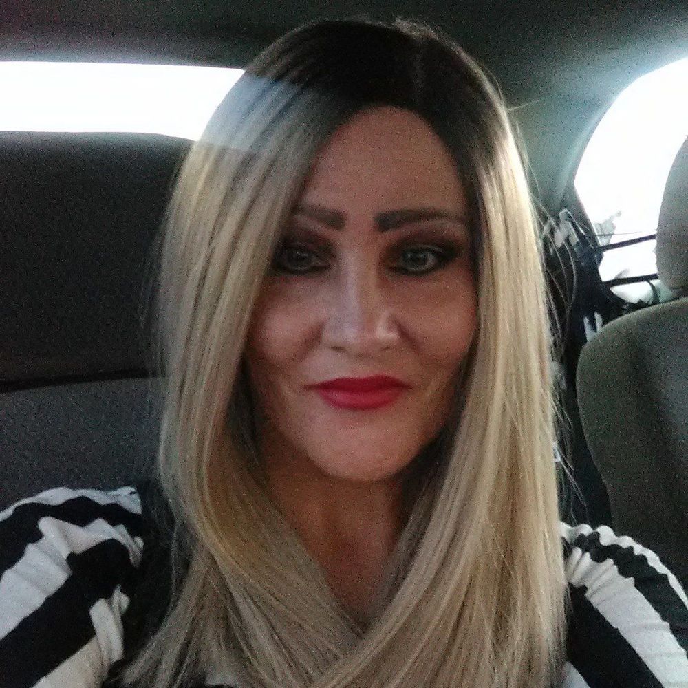 Meet your Posher, Christina